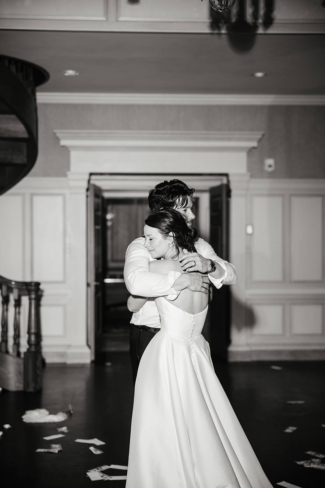 Estate at River Run Summer Wedding Photography 52 black and white photo of bride and groom sharing a final private dance
